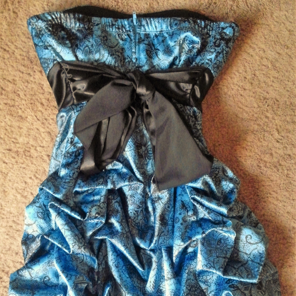 Ruby Rox Strapless Formal Ruffled Satin Dress - Picture 5 of 7